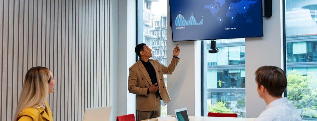 business-colleagues-banner-1050x403 (2)
