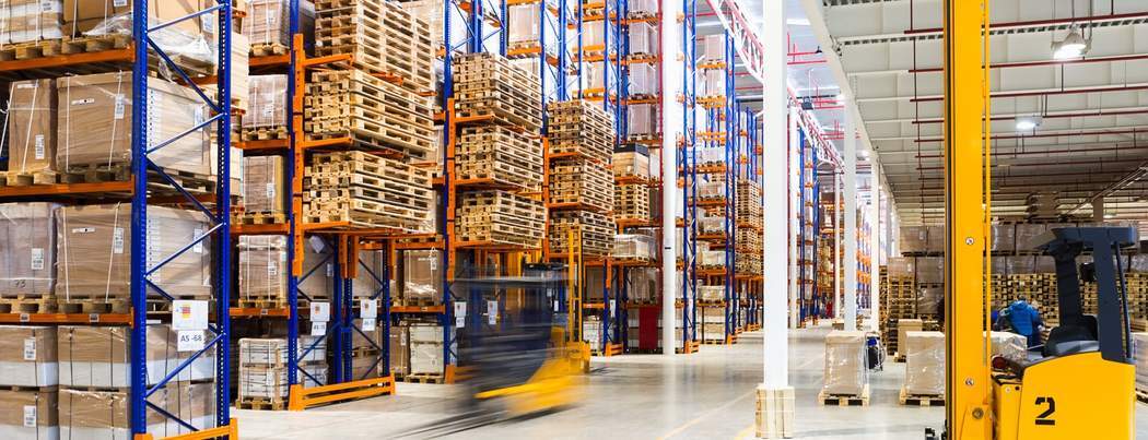 warehouse-racks-1050x403